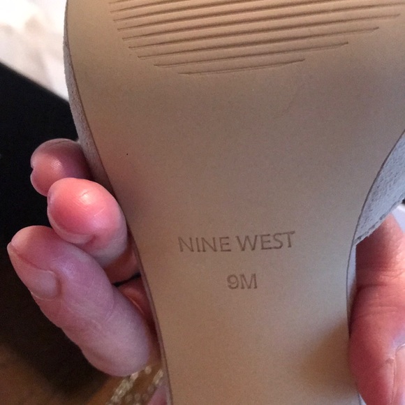 Nine West “gavyn” natural suede pump -9m - Picture 4 of 4